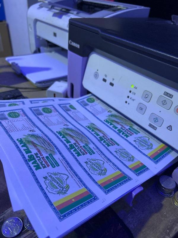 Impression des documents, flyers, rapports de stage…
