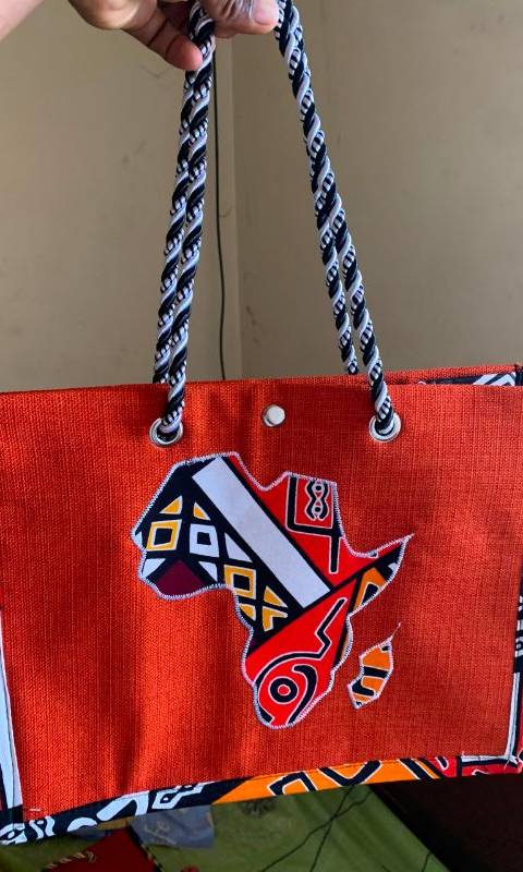 Sac simple afriktude avec personnalisation au choix du client